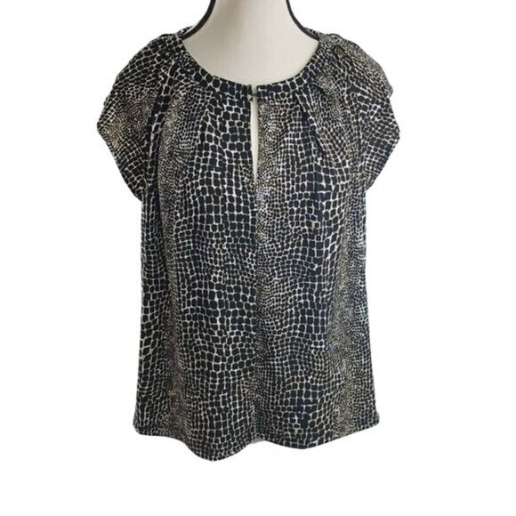 Banana Republic Blouse Womens Size S Black White Animal Print Cap Sleeve Keyhole - Picture 1 of 7